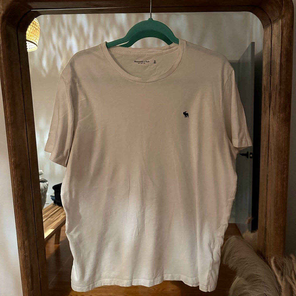 Abercrombie White XL T-shirt